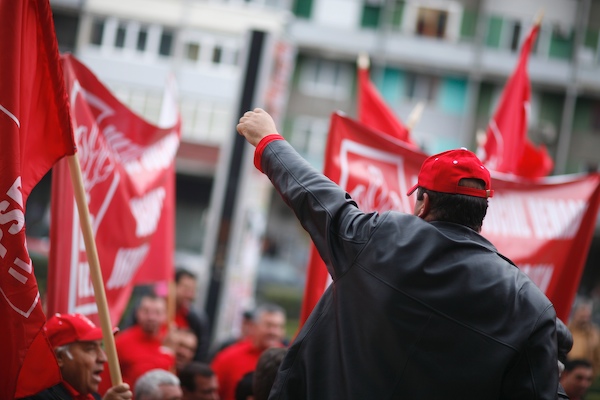 Andrei Spirache - Rosu