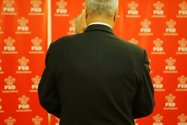 Andrei Spirache - Rosu