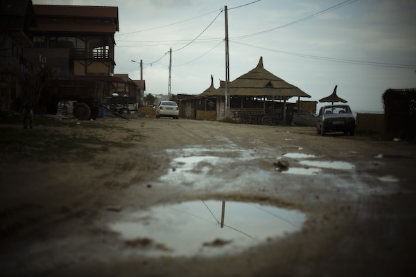 Andrei Spirache - Vama