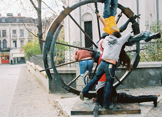 Dragoș Butca - Orașul haos