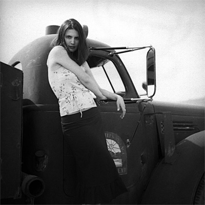 Monica Semergiu - ata este